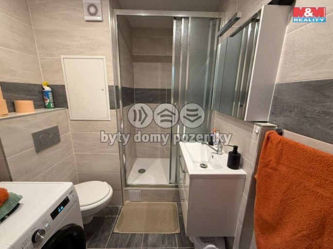 Pronájem, Byt 1+1, Děčín