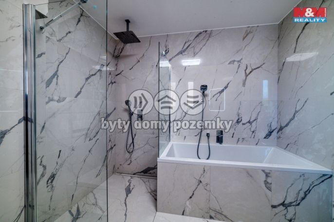 Prodej, Byt 4+1, Cheb