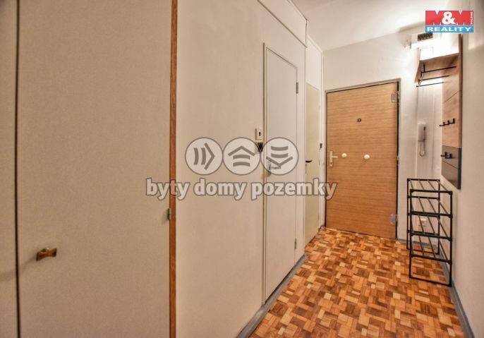 Pronájem, Byt 1+kk, Hradec Králové