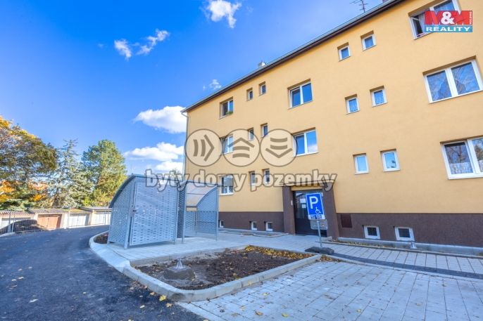 Pronájem, Obchod a služby, Louny