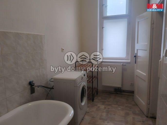 Pronájem, Byt 1+1, Benešov