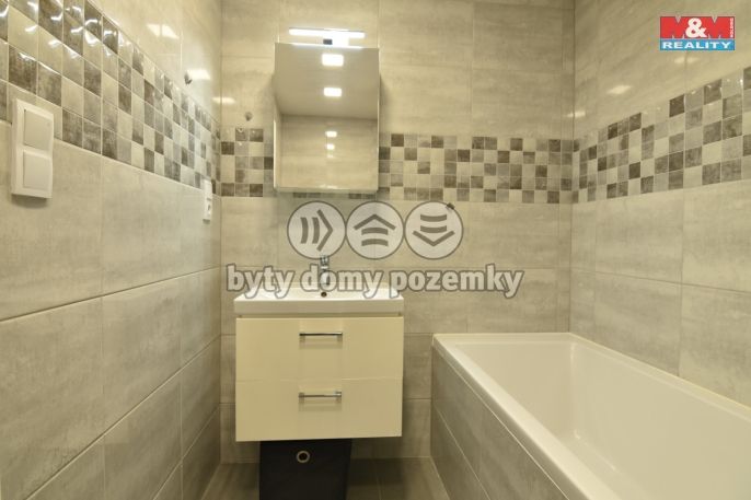 Pronájem, Byt 1+1, Hradec Králové