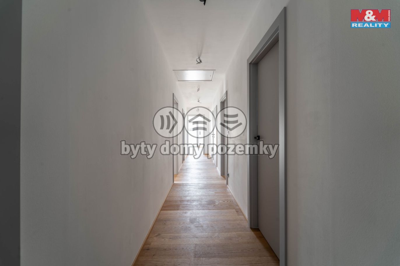 SKR04066-HDR.jpg