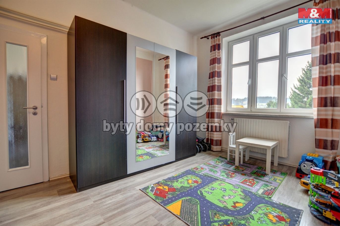 f3172e99-aceb-452b-a84d-1260aa3ba6a6.jpg