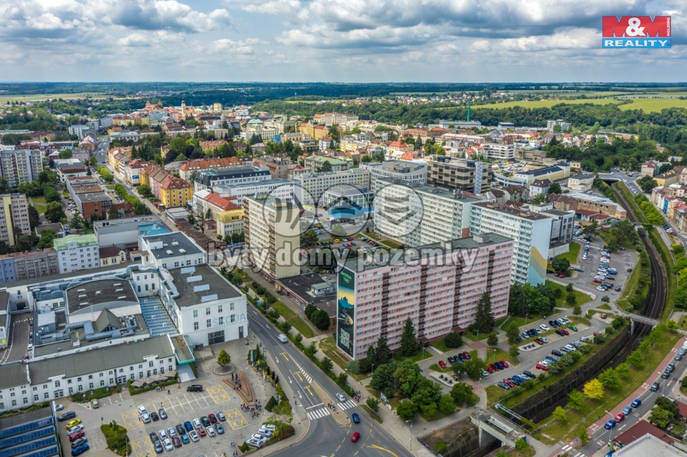 WE6A6000-HDR.jpg