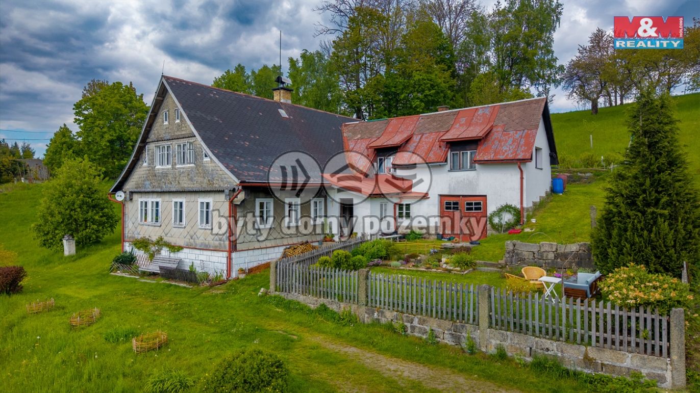 drapalik_lucany_fin.jpg