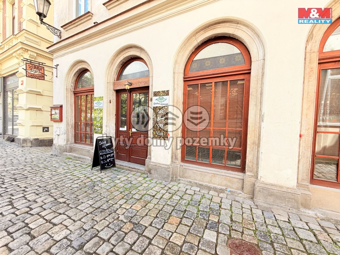 Vstup do čajovny 
