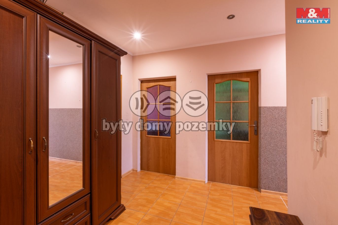 Realitni╠ü fotografie - Louny - Kla╠üra Pr╠îibi╠ükova╠ü - 15.jpg