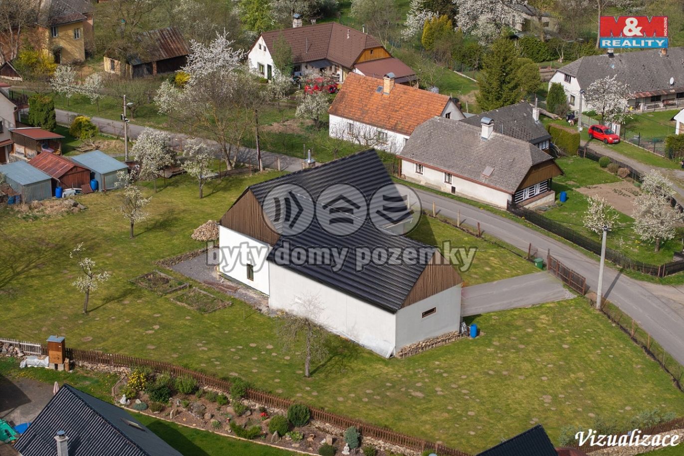 Dům