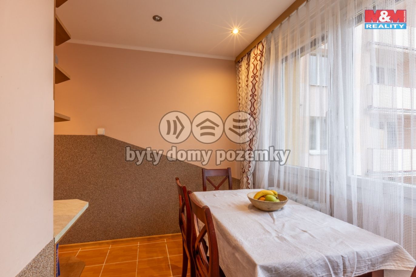 Realitni╠ü fotografie - Louny - Kla╠üra Pr╠îibi╠ükova╠ü - 10.jpg