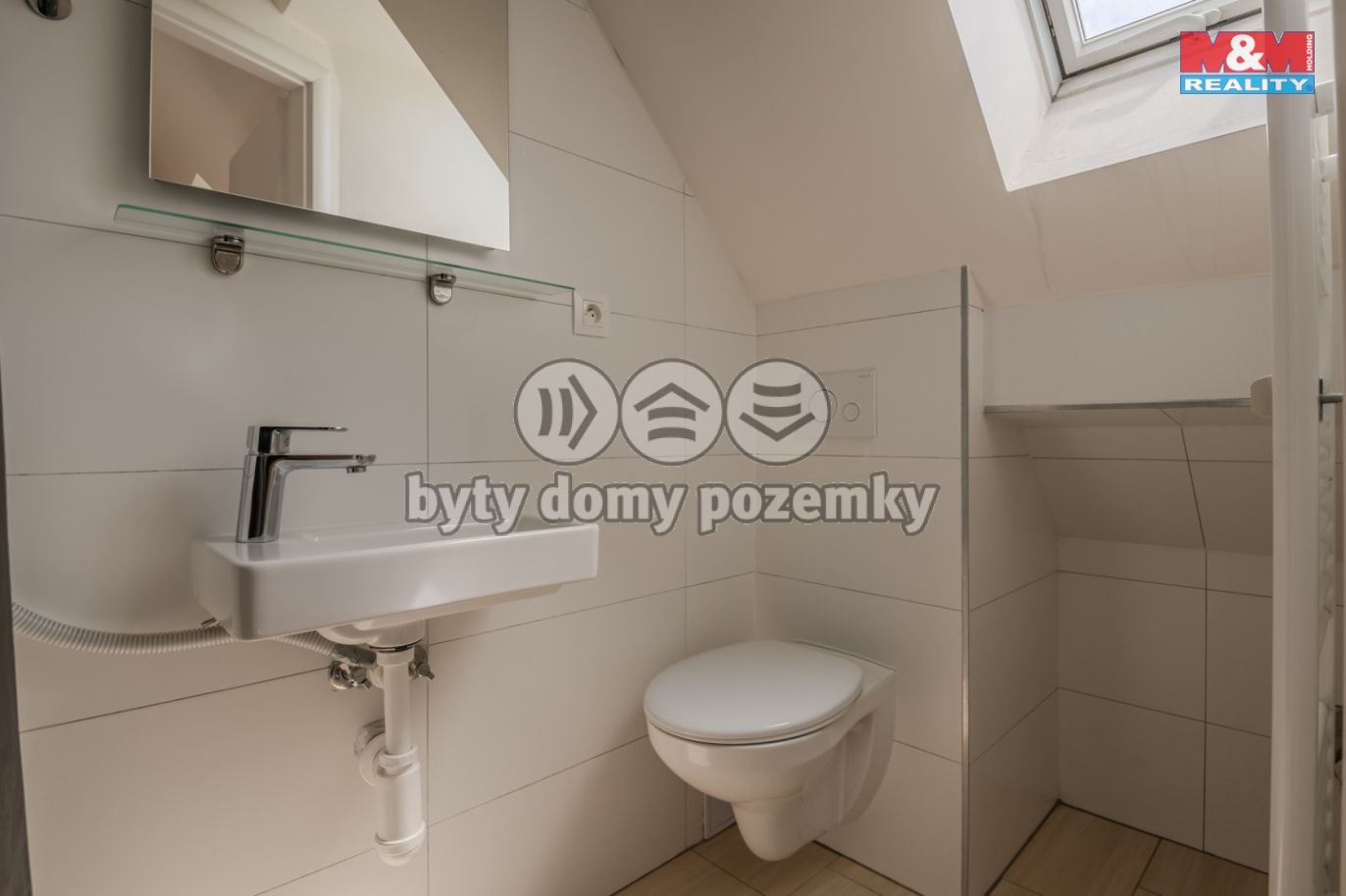 d85-2743-hdr.jpg