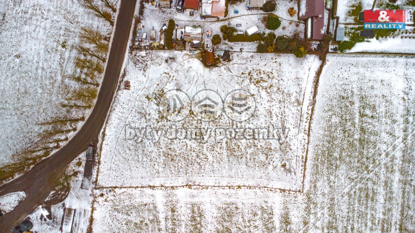 Pohled na pozemek