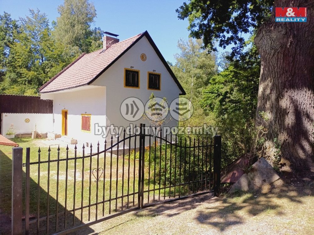 dům