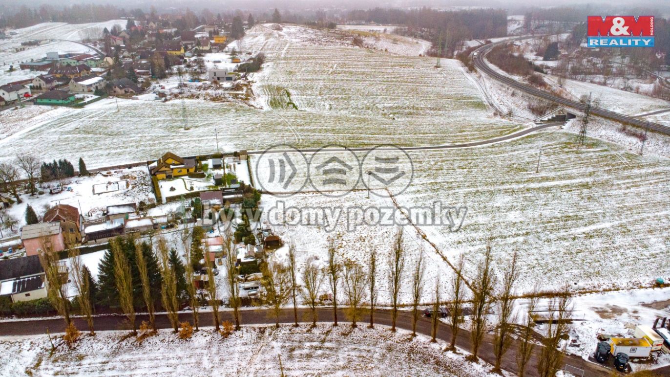 Pohled na pozemek