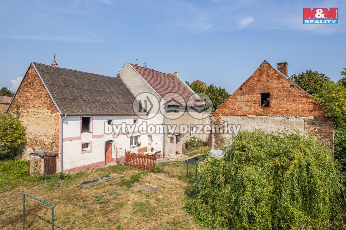 dům