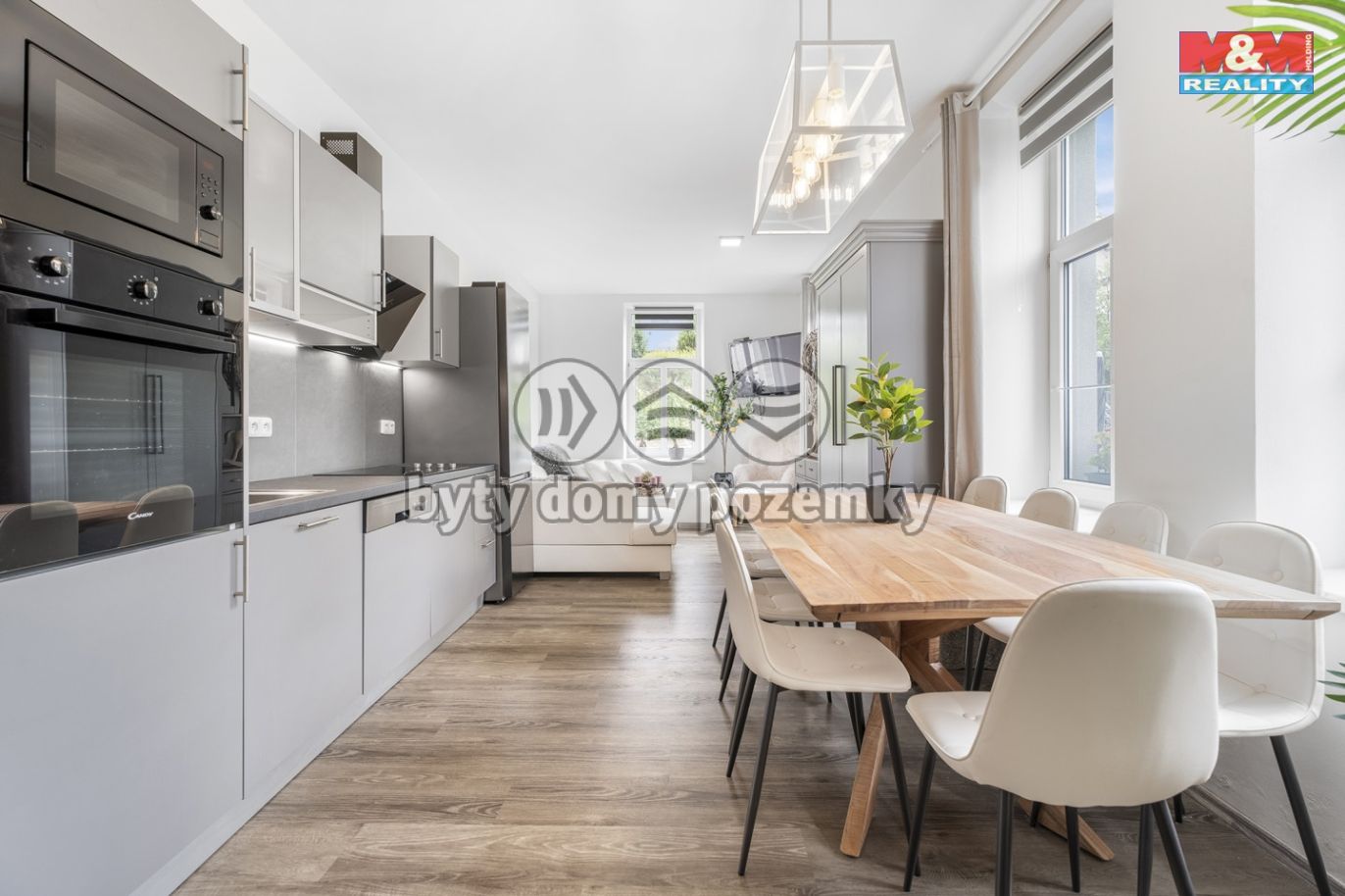 Byt v I.NP (vlevo), 3+kk 55  m²