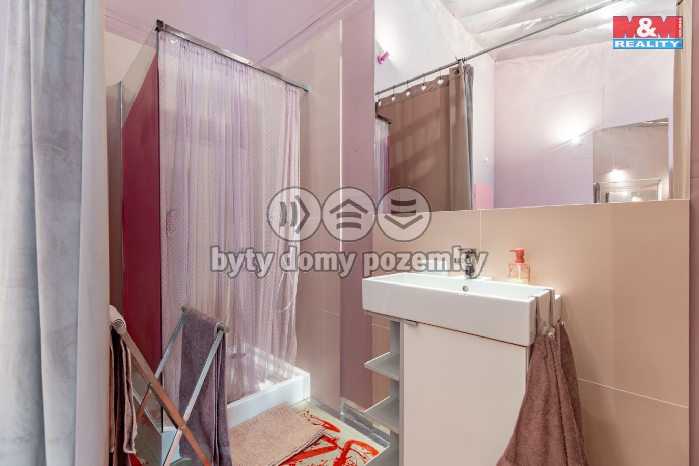 GH6A1062-Enhanced-NR.jpg