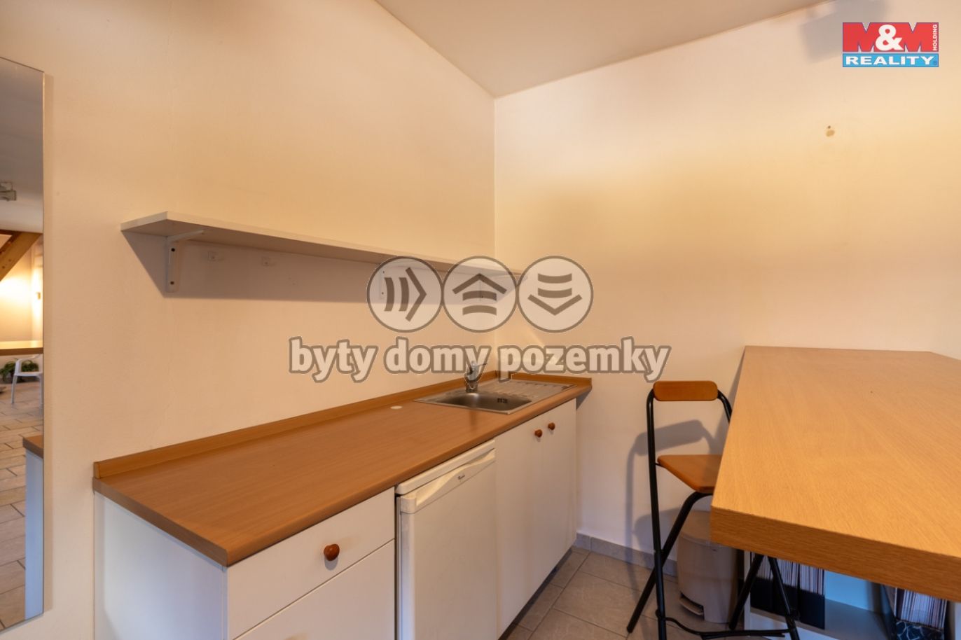 Realitni╠ü fotografie - Postoloprty - Zden╠îka Ipserova╠ü - 4.jpg