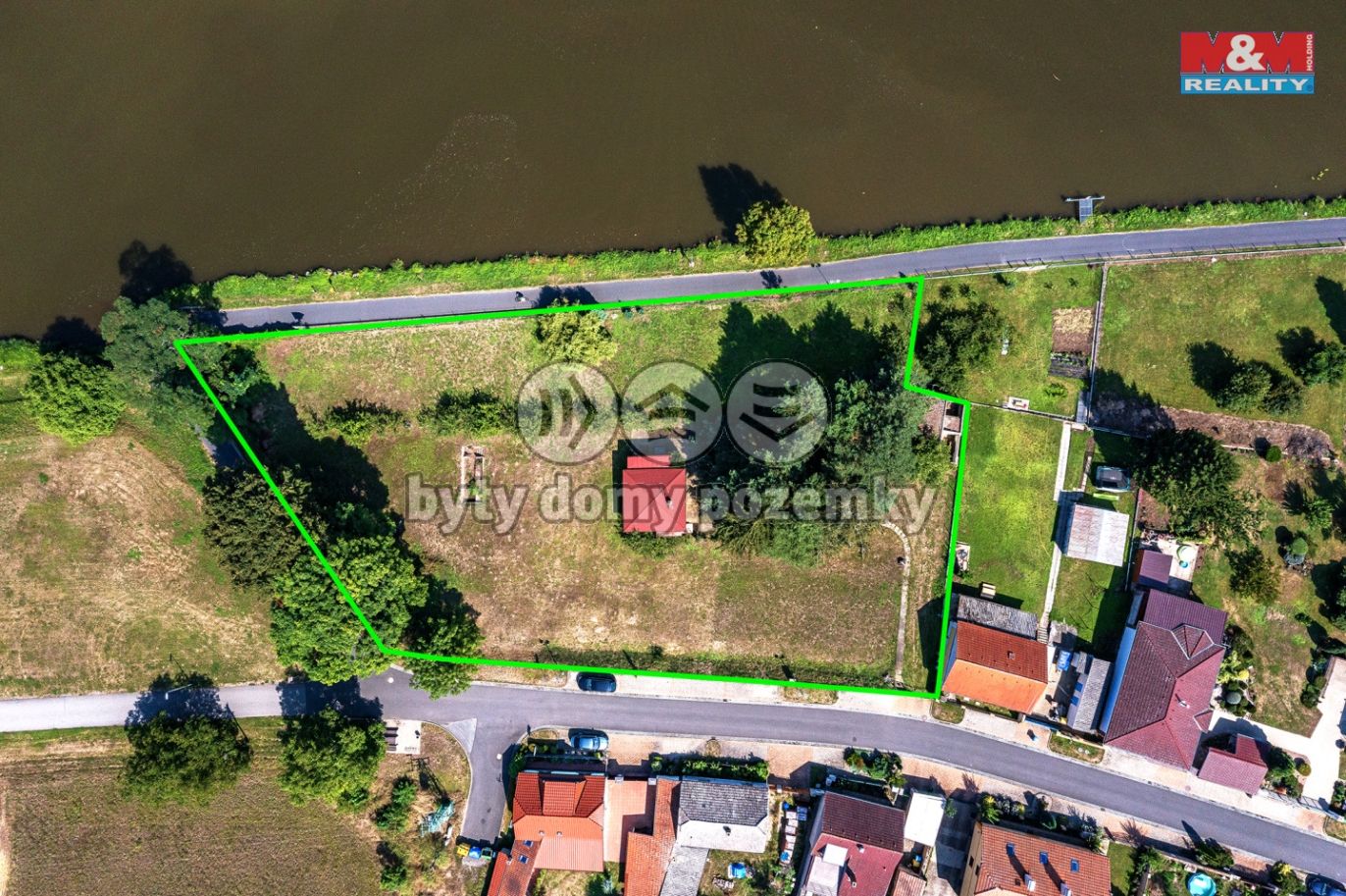 dům