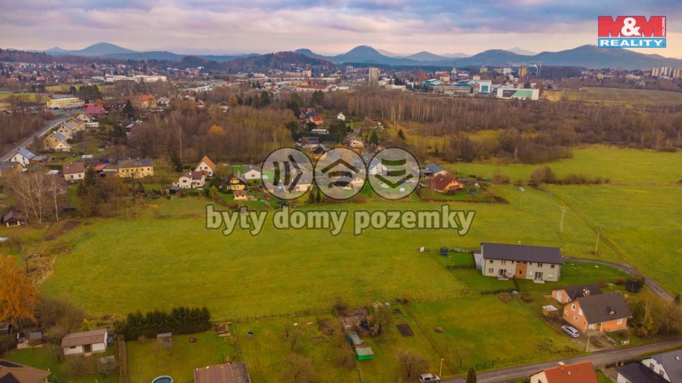 Pohled na pozemek
