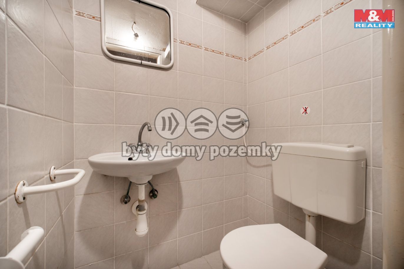 1892942d-6bb4-42c5-bdde-2b5a1b47fb84.jpg