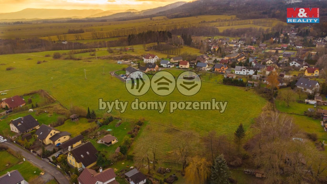 pohled na pozemek