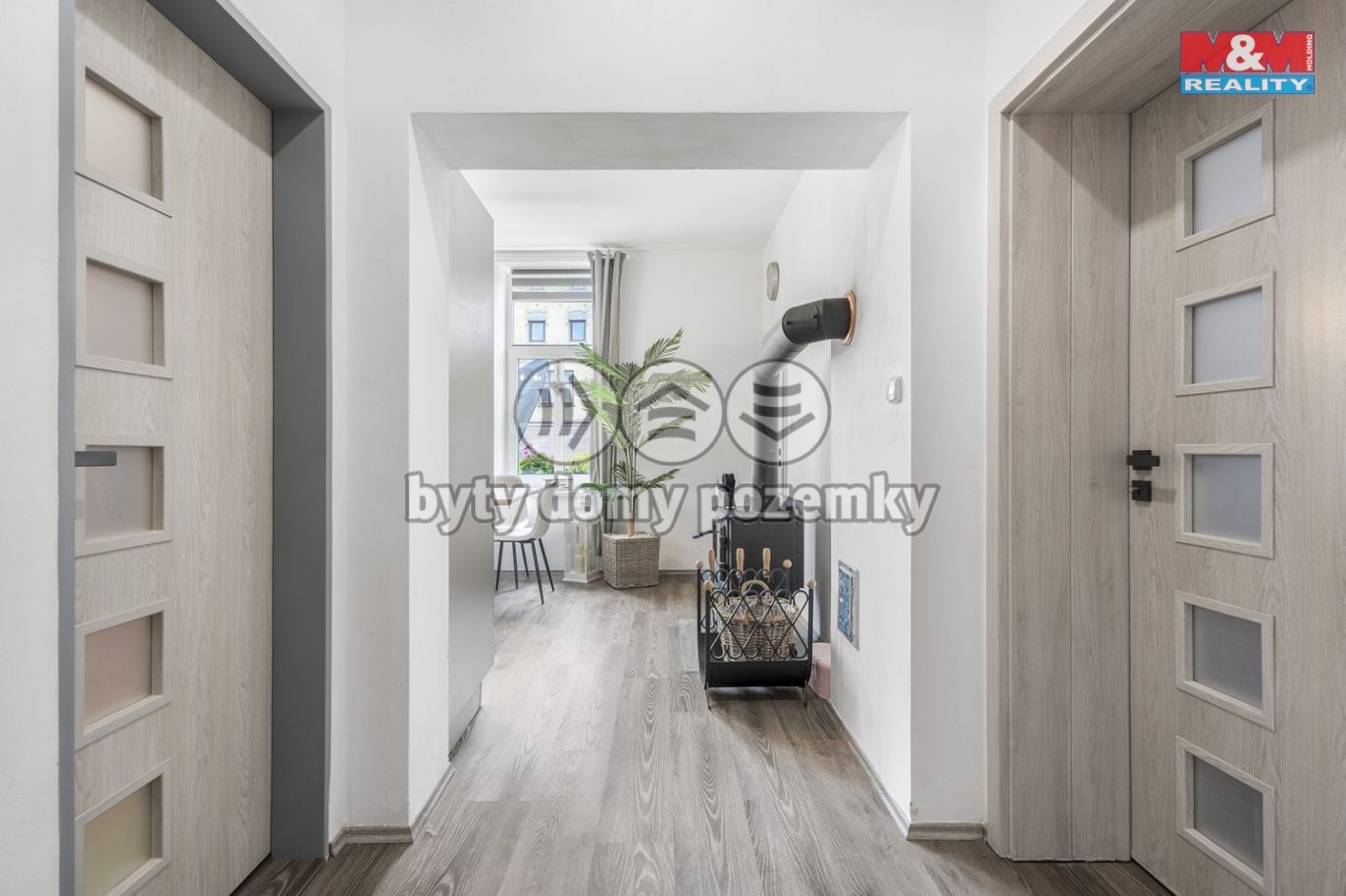 Byt v I.NP (vlevo), 3+kk 55  m²