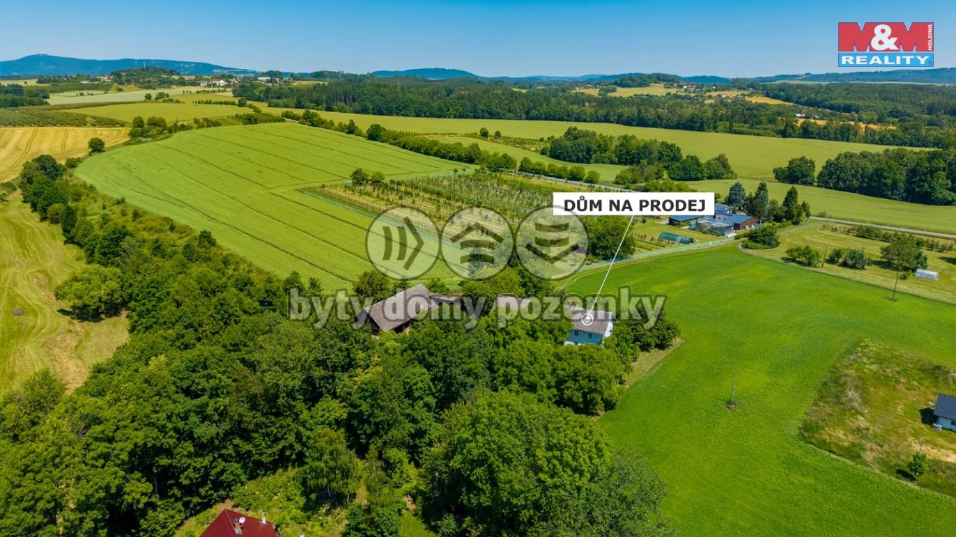 nemovitost a okolí