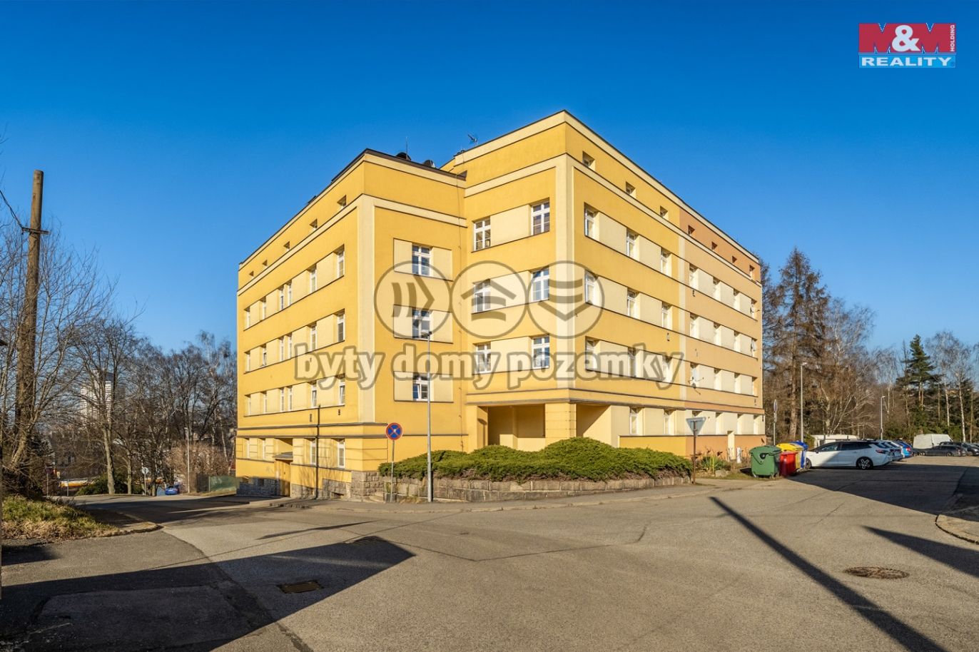 Dům