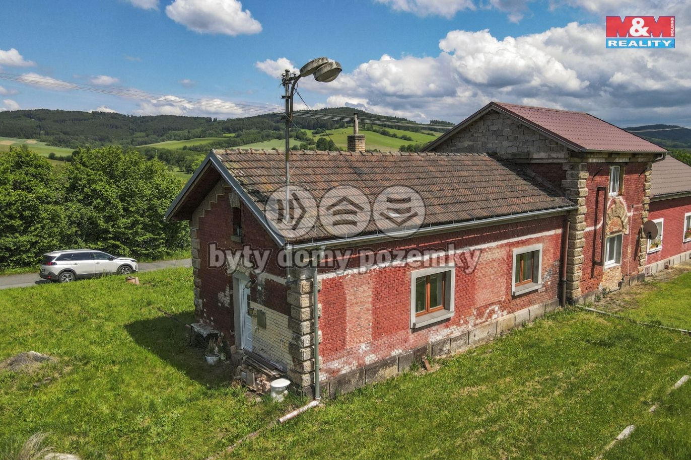 zblízka 1.jpg