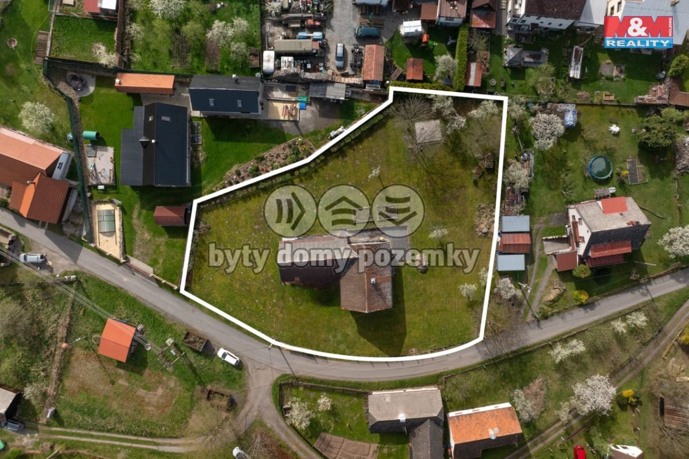 Dům