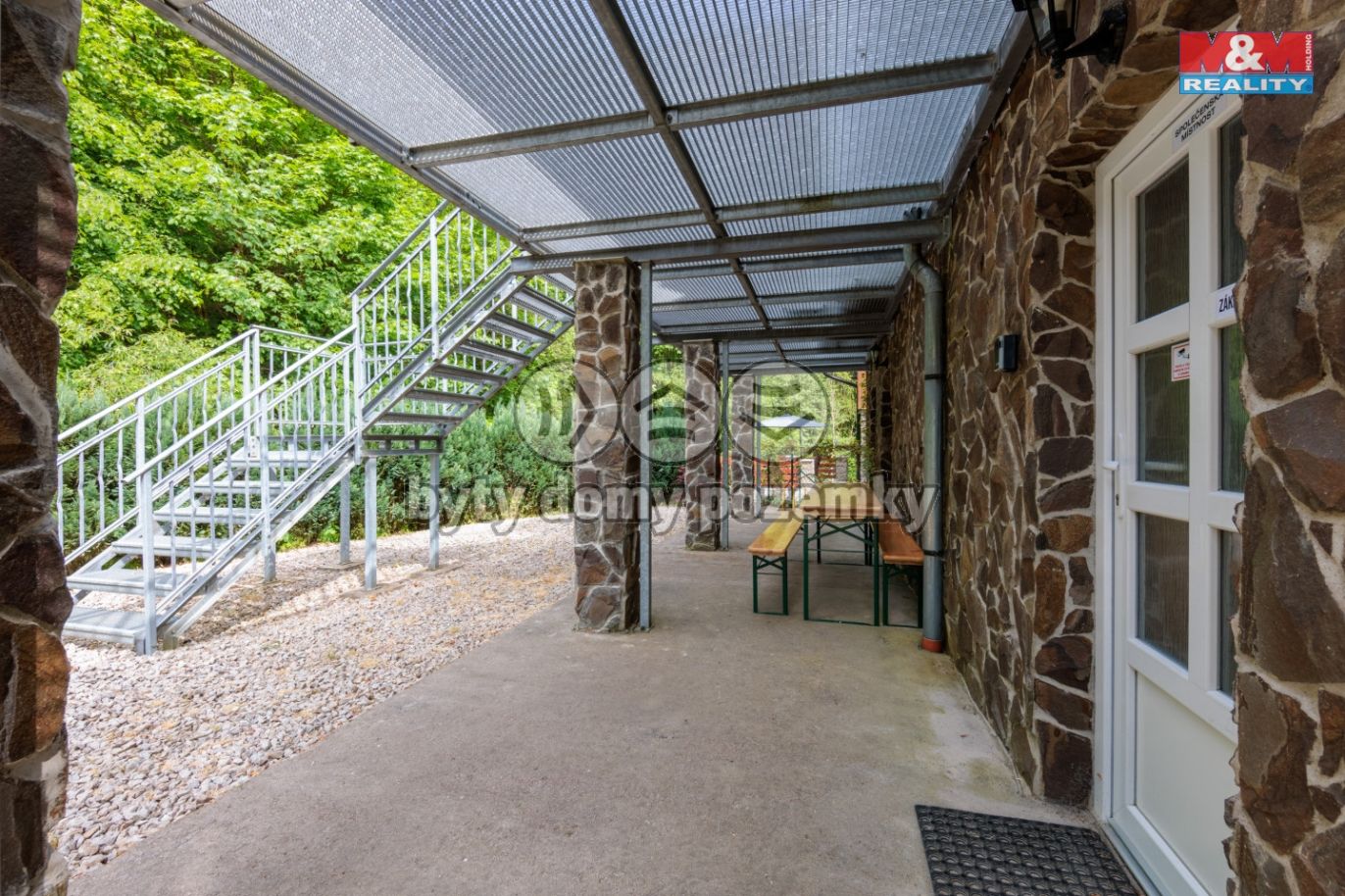 6U1A2863-HDR.jpg