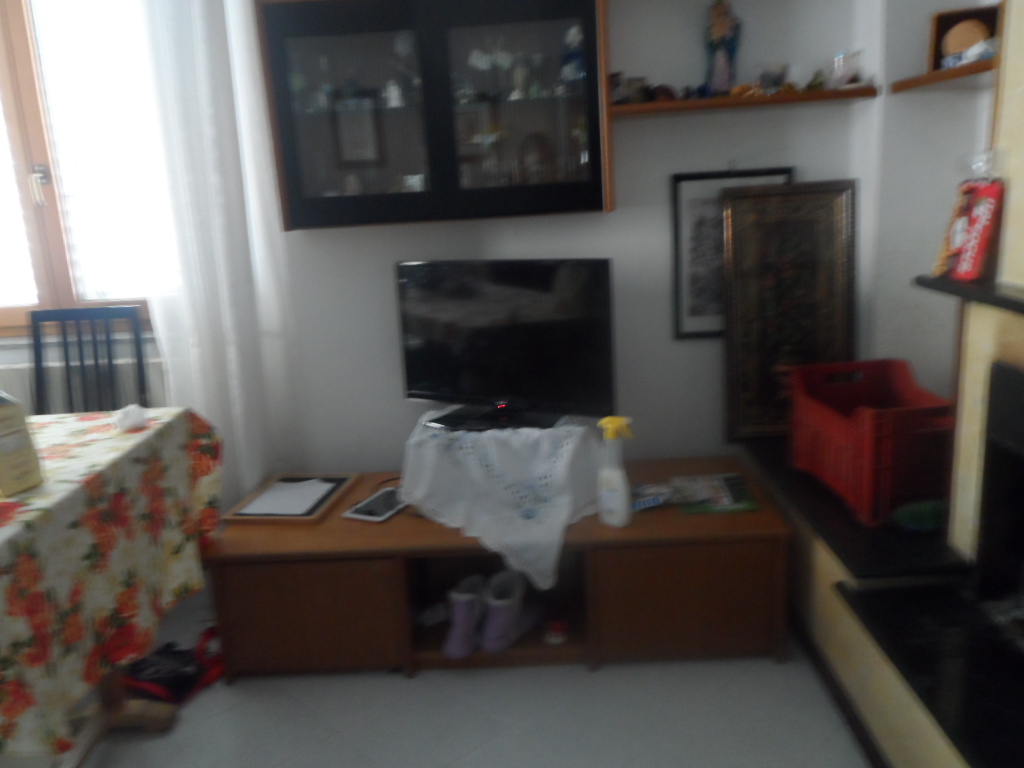 Stock arredamento casa sala pranzo libreria televisore ...