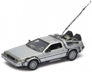 DeLoreon Back to the Future 1 Modellauto 22443 Welly 1:24