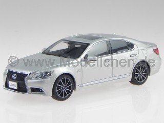 Lexus LS 460 F Sport sonic silver Modellauto 03659s Kyosho 1:43