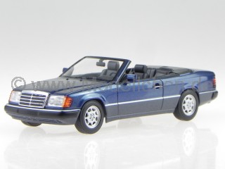 Mercedes A124 300 CE 24 1991 blau Modellauto 940037031 Maxichamps 1:43