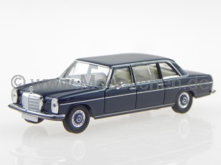 Mercedes V115 220 D /8 lang blau Modellauto 13400 Brekina 1:87