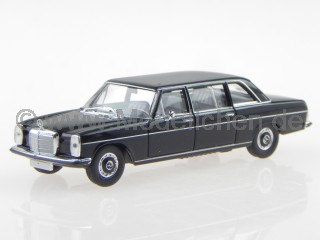 Mercedes V115 220 D /8 lang schwarz Modellauto 13401 Brekina 1:87