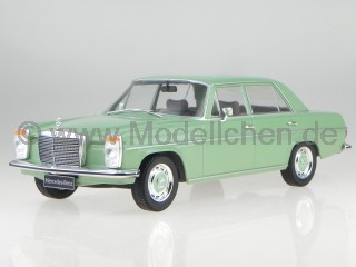 Mercedes W115 /8 220 1972 hellgrün Modellauto 18116 MCG 1:18