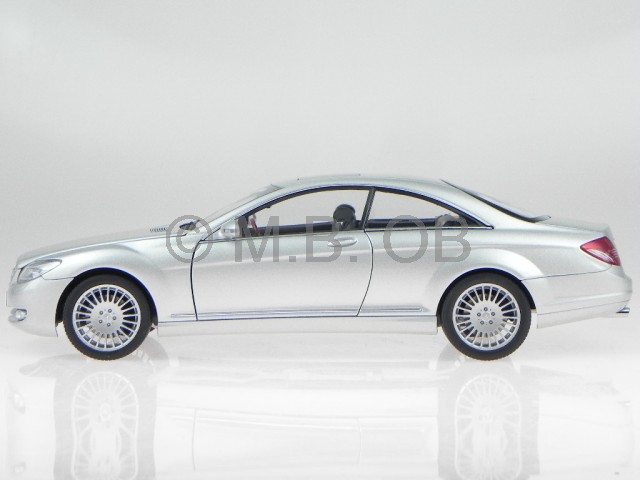 Mercedes C216 CL-Klasse 2006 silber Modellauto 76164 AutoArt 1:18