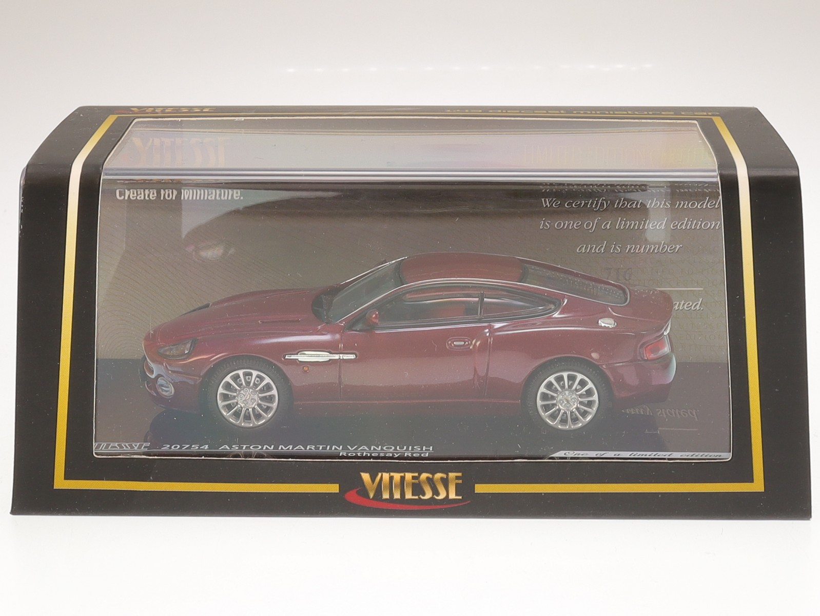 Aston Martin Vanquish 2002 rot Modellauto 20754 Vitesse 1:43 - Bild 4 von 4