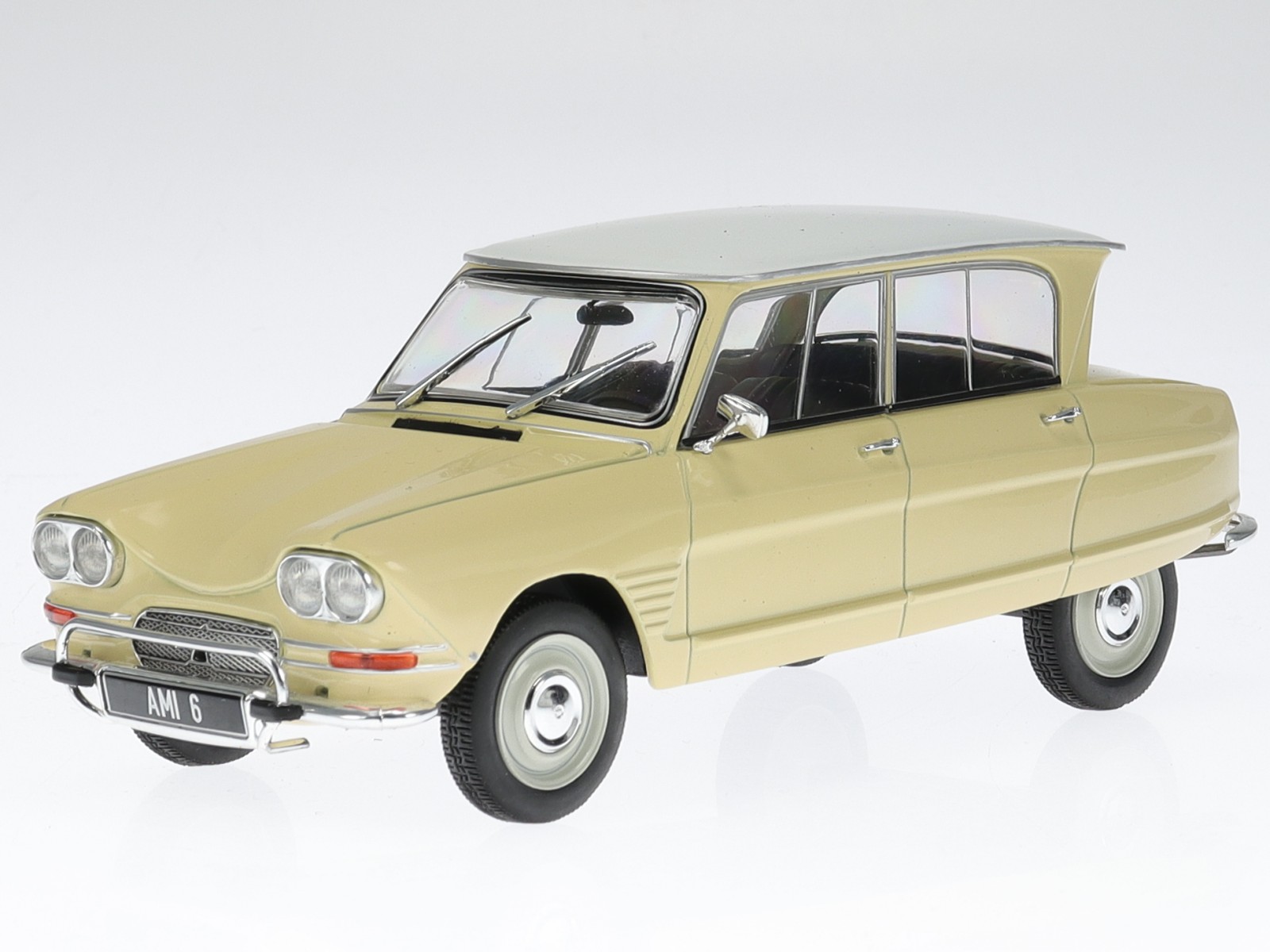 Citroen BX 19 GT 1985 silverblue met. diecast model car Cit016