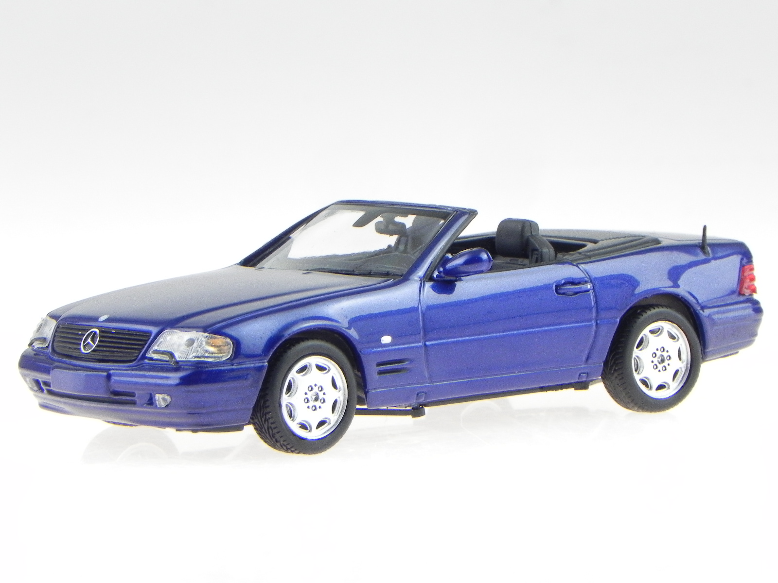 Mercedes R230 SL 55 AMG silver diecast model car Yatming 1/72 | eBay