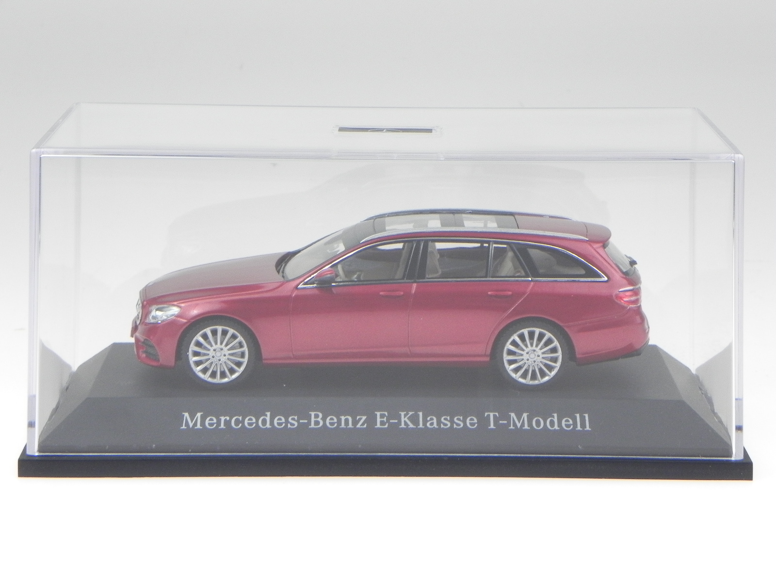 Mercedes S213 E Class T Modell Amg Line Red Modelcar Iscale 1 43 Ebay