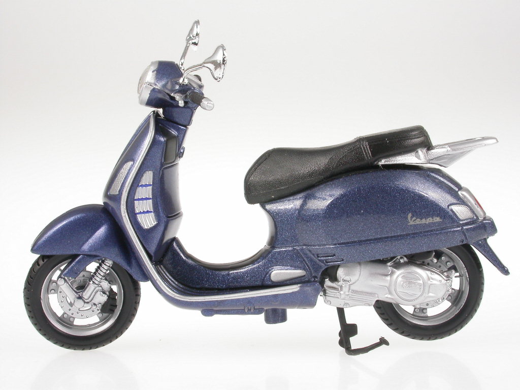 Vespa Granturismo Baujahr 2003 blau Maßstab 1:18 diecast von maisto