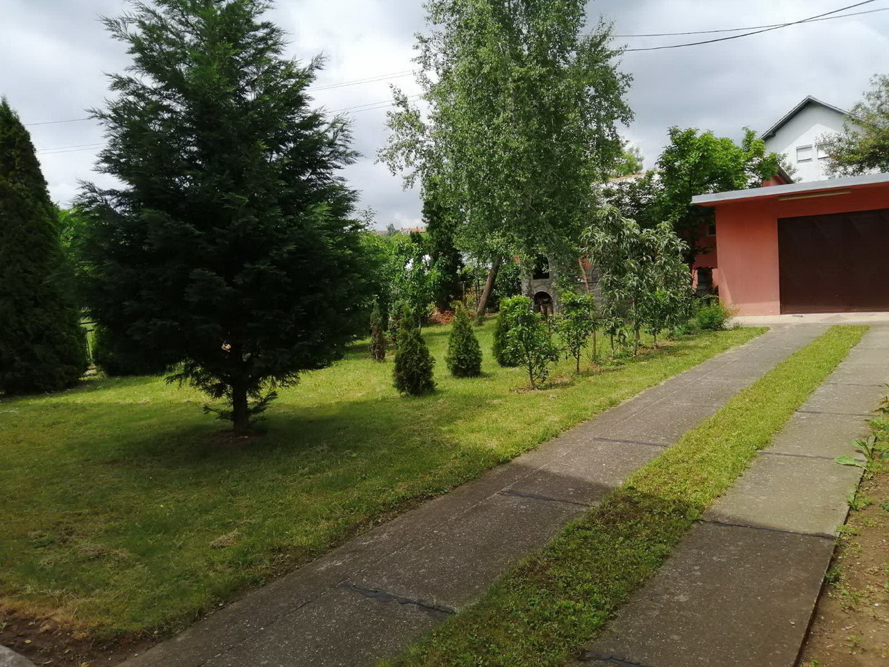 Porodična kuća u Mladenovcu  Selters Banja 3