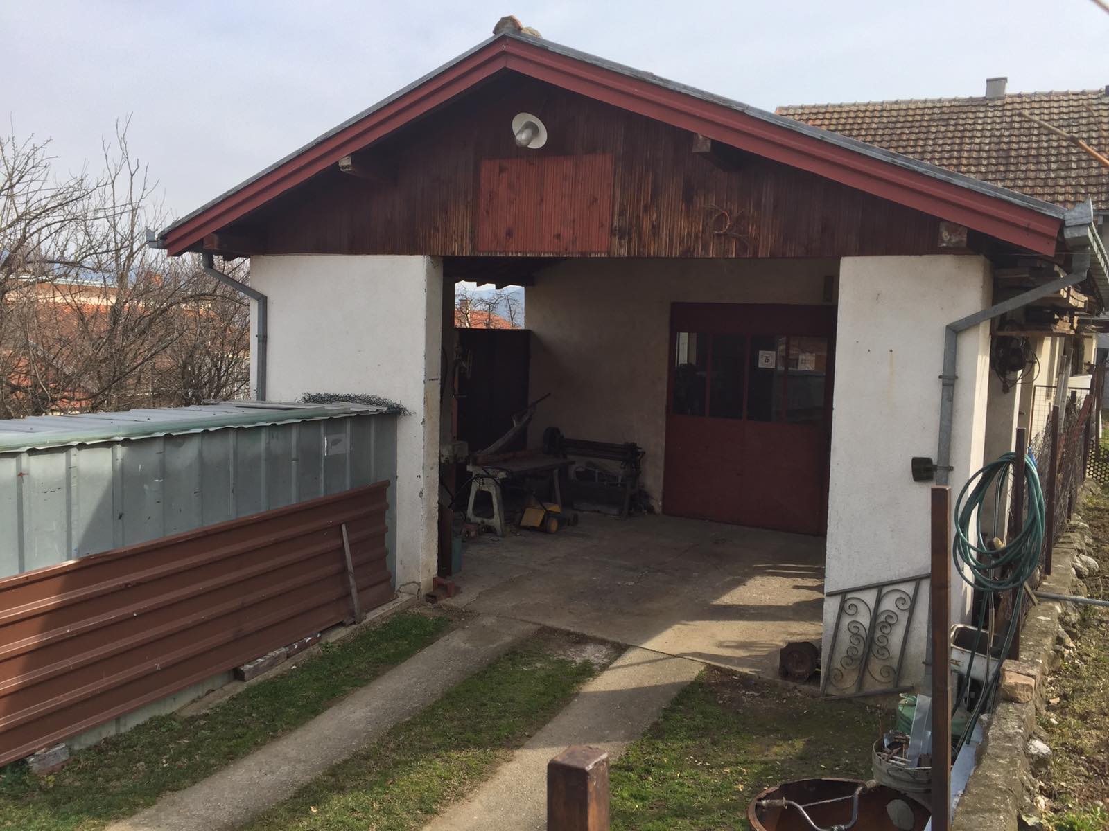 Plac sa objektom u Golupcu 2