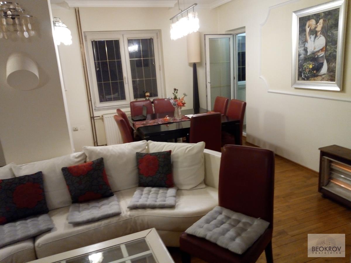 Šest soba,tri kupatila... 2