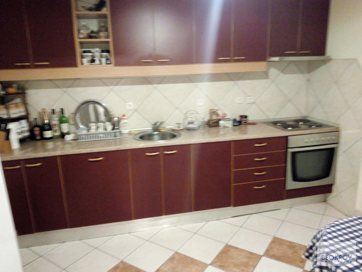 Šest soba,tri kupatila... 4