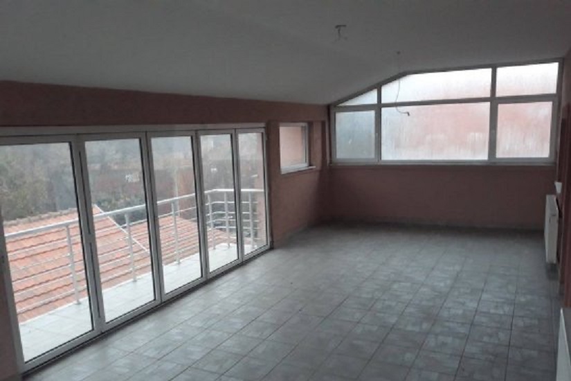 Prodajem kucu u Leskovcu 5